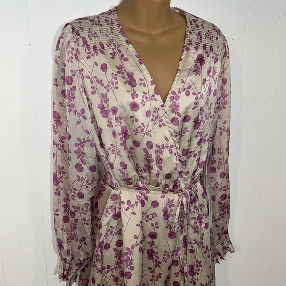 Bishop + Young Camila Long Sleeve Wrap Dress Wildflower Print Pink/Purple NWT - Picture 4 of 10